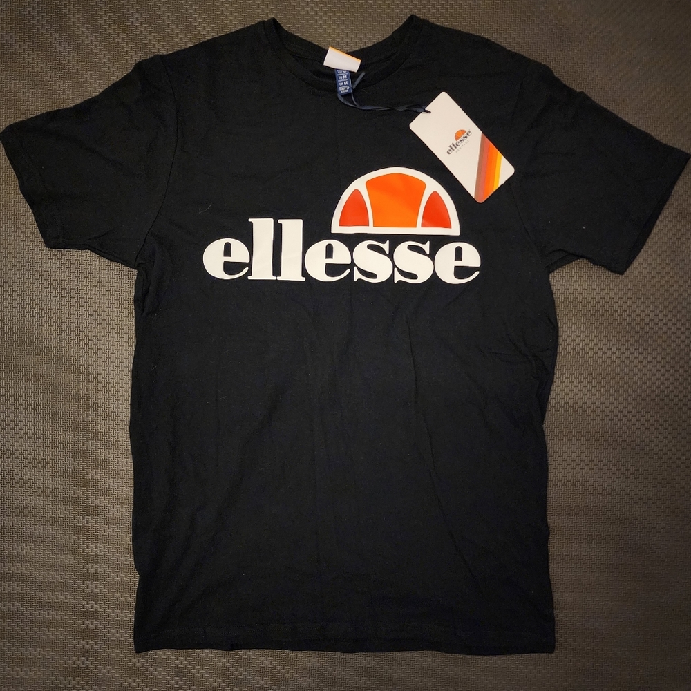 NEW Ellesse black T-shirt